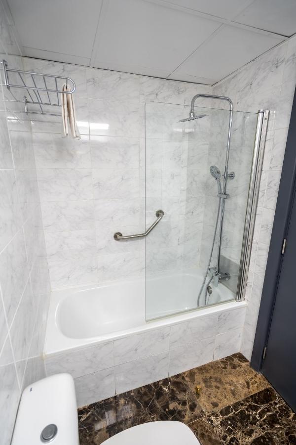 Micampus Leganes Student Residence מראה חיצוני תמונה