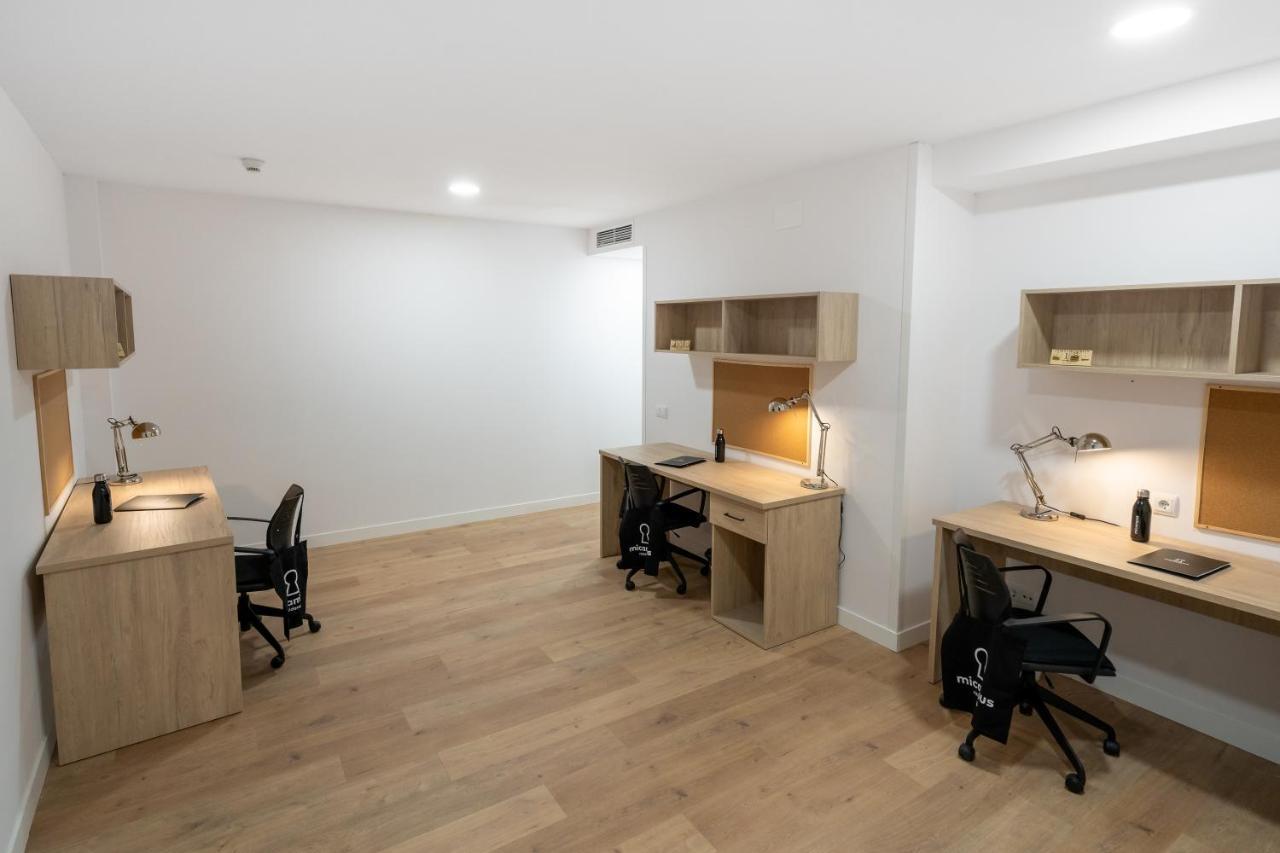 Micampus Leganes Student Residence מראה חיצוני תמונה